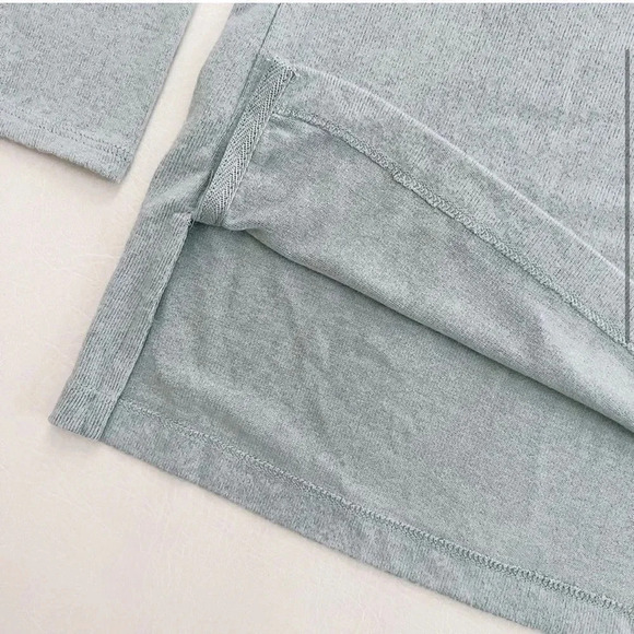 Matty M Lightweight Crewneck Tunic Top - Picture 8 of 12